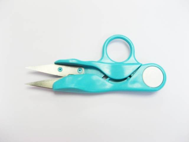 Plastic Thread Snips | Clearance/Sale | PacCana Enterprises